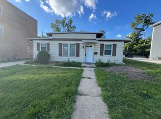 28 W Willow St, Lombard, IL 60148