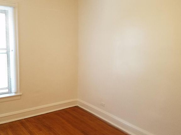 2nd image of 1637 E 72nd St