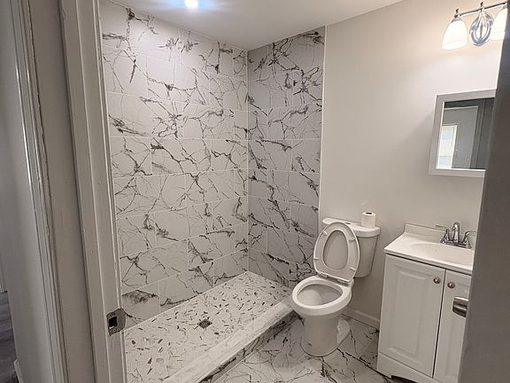 4th image of 23 Dewitt St #2