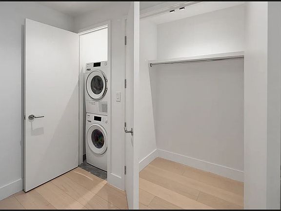 4th image of 208 Delancey St #2C