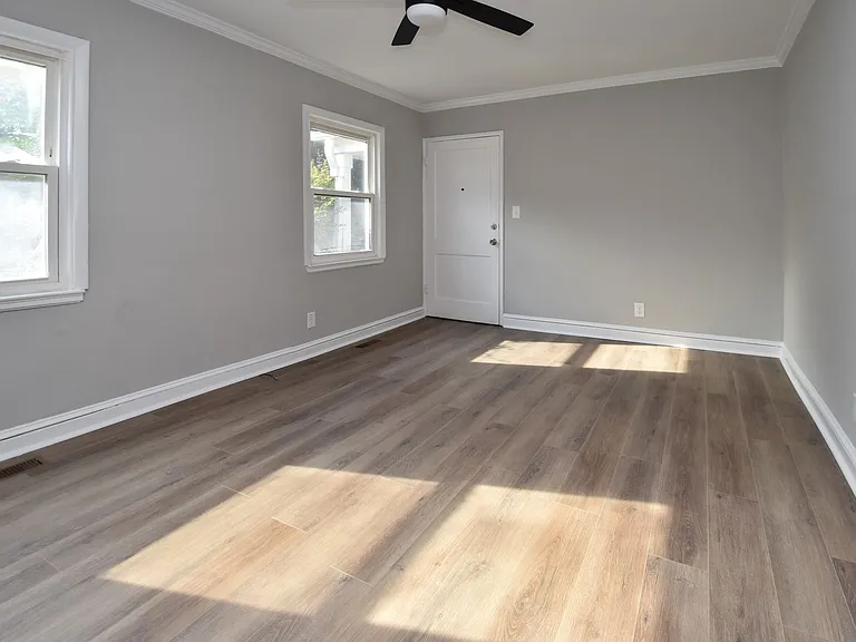2500 Miller Park Cir #B — Photo 3