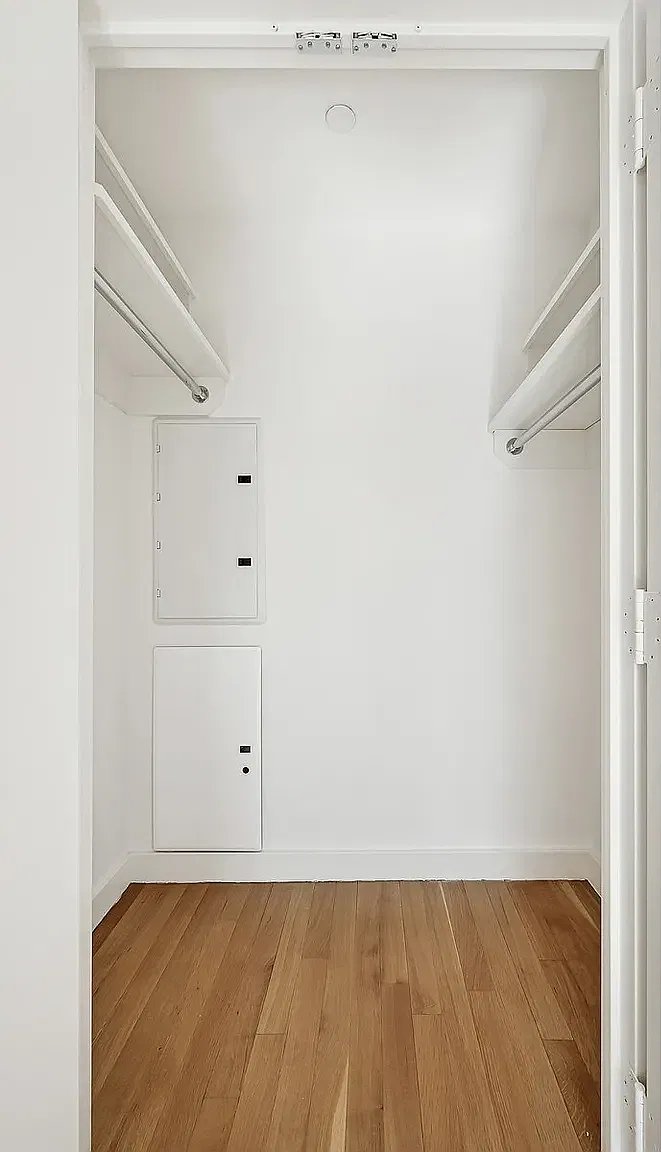 501 East 74th Street — Photo 2