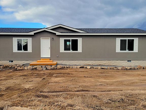 4th image of 4312 SE Umatilla Loop