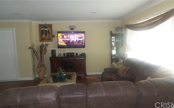 4th image of 22359 Cantara St