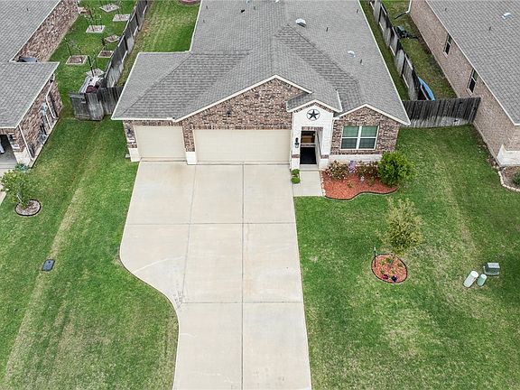 2nd image of 7414 Saint Andrews Dr