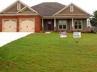 226 Pine Level Rdg, Deatsville, AL 36022