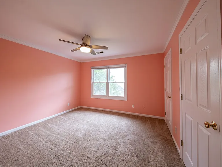 604 Spring Garden St — Photo 17