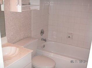 138 Riviera Cir, Weston, FL 33326