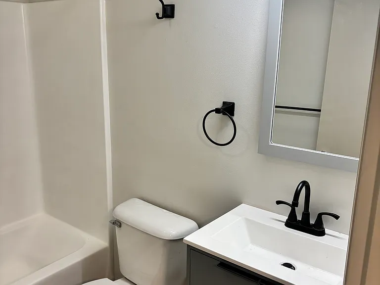 5136 Montgomery Rd #10 — Photo 5