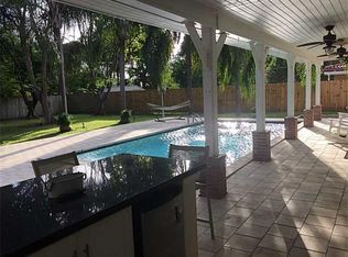 8100 Sw 132 St, pinescrest, FL 33156