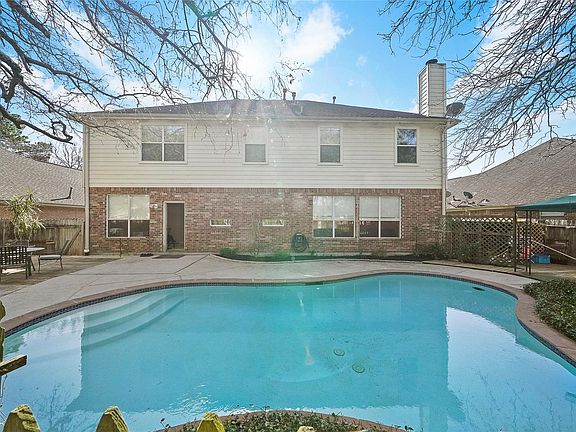 5th image of 18611 Bluewater Cove Dr