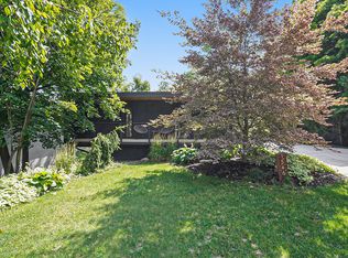 1546 Edgewood Ave SE, East Grand Rapids, MI