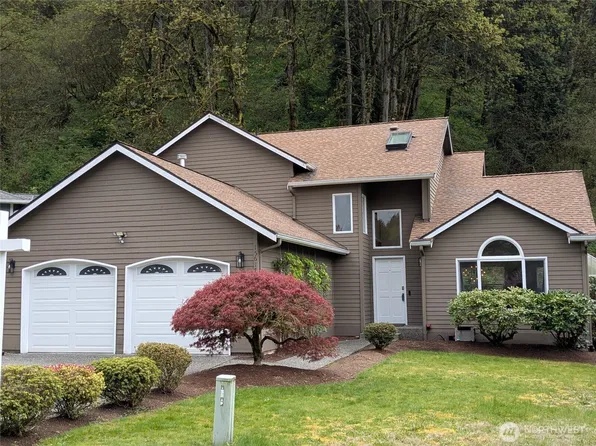 15617 160th Court SE, Renton, WA 98058