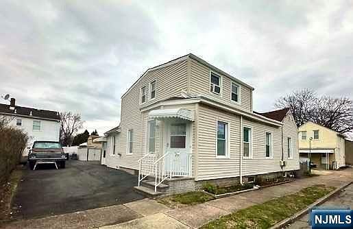 1st image of 4-07 Hopper Ave