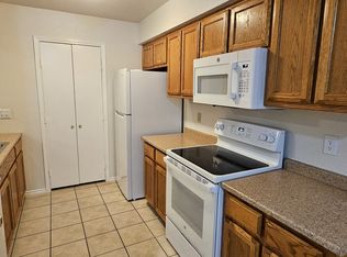 105-107 Lance Dr, Waxahachie, TX 75165