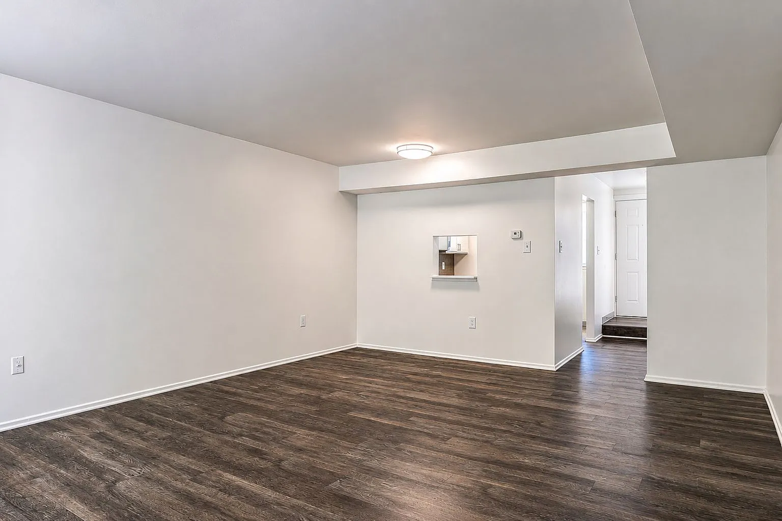 The Cascades Apartments and Townhomes — Photo 4