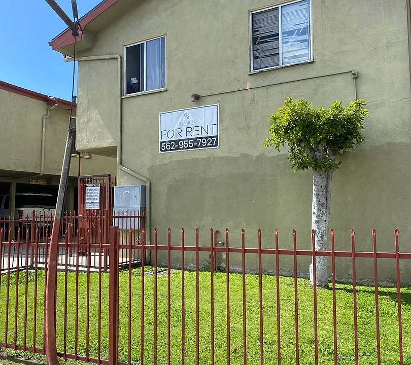 421 N Willowbrook Ave