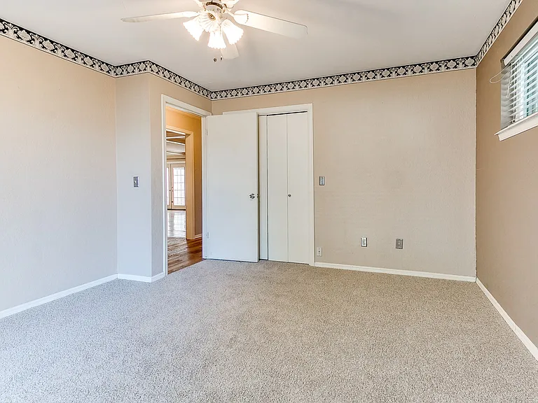 6313 Avalon Ln — Photo 35