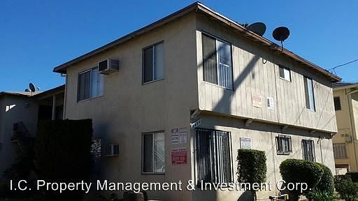 1st image of 6634 Woodman Ave APT 5