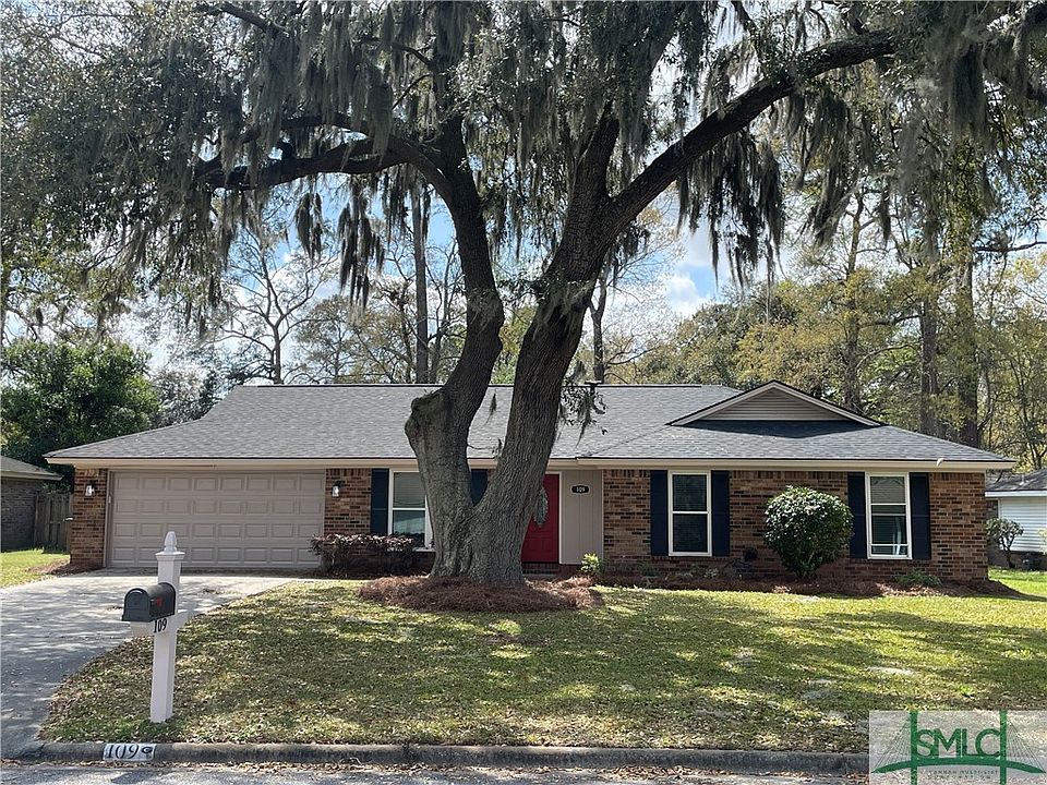 1st image of 109 Blue Heron Drive