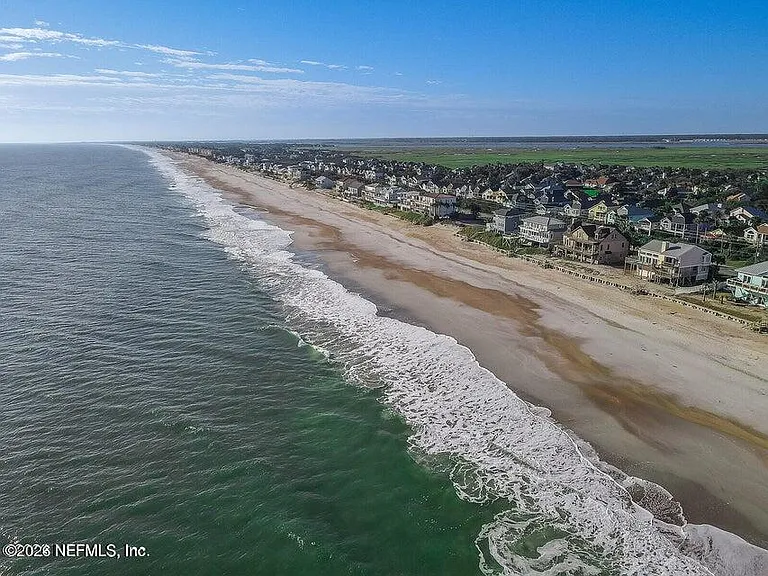 692 Sand Isles Cir — Photo 50