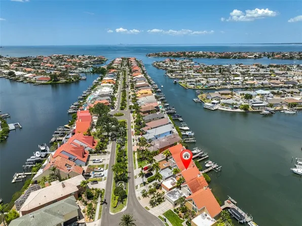 813 Symphony Isles Blvd, Apollo Beach, FL 33572