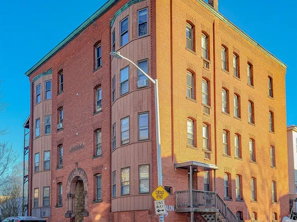 29 William St APT 22, Worcester, MA 01609