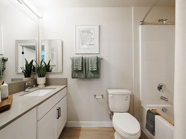 SYNC APARTMENT HOMES — Photo 16