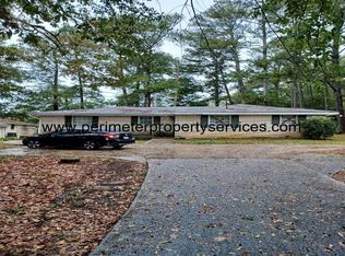 98 Pine St NE, Fairburn, GA 30213