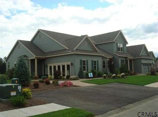 4 Crown St, Guilderland, NY 12084