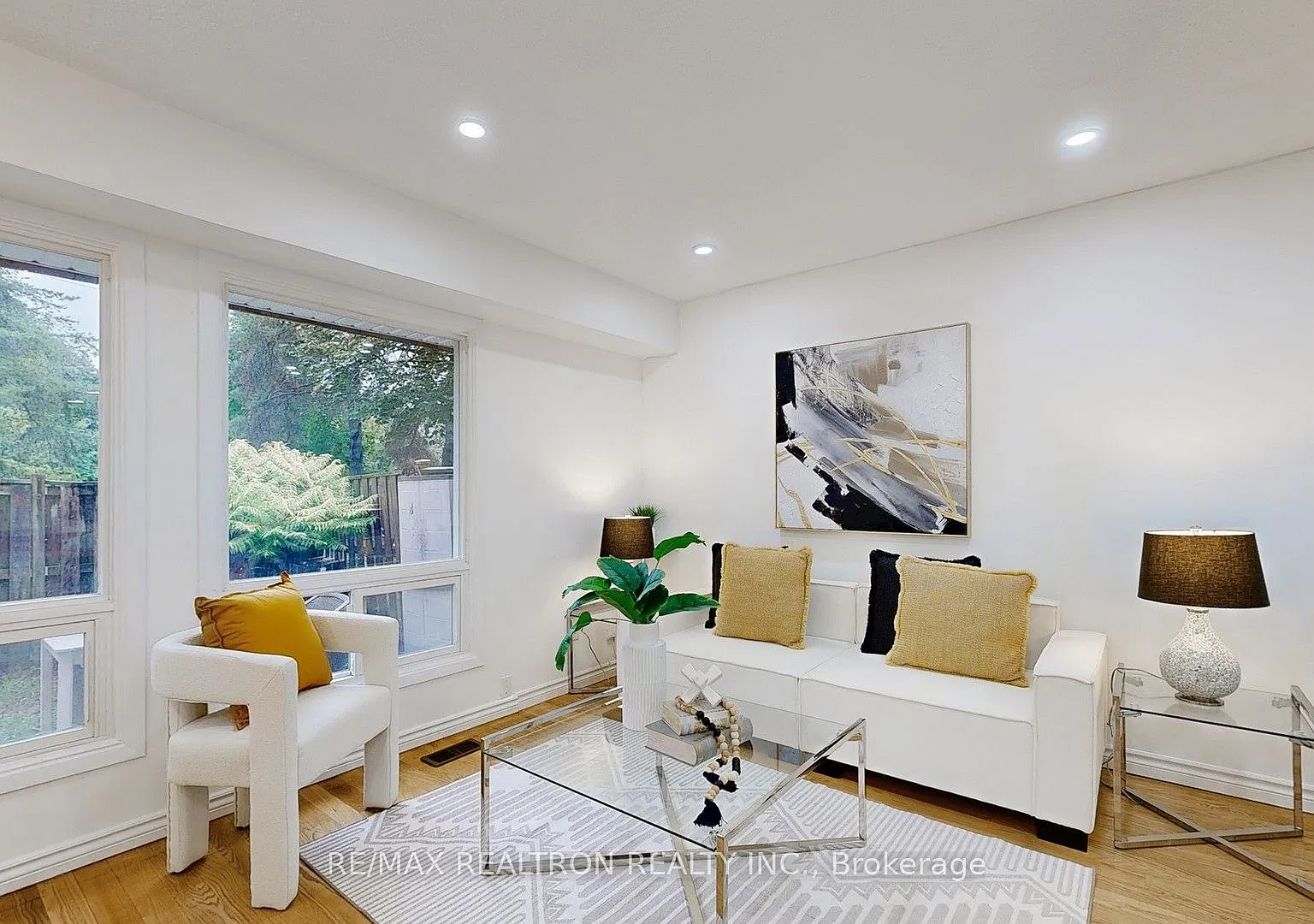 4 bed, $3,450 — Photo 2