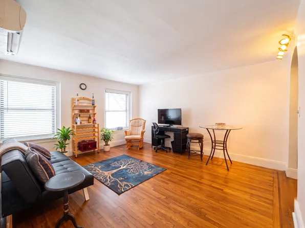240 East 24th Street image 1 of 10