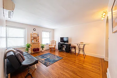 240 East 24th Street, #4G