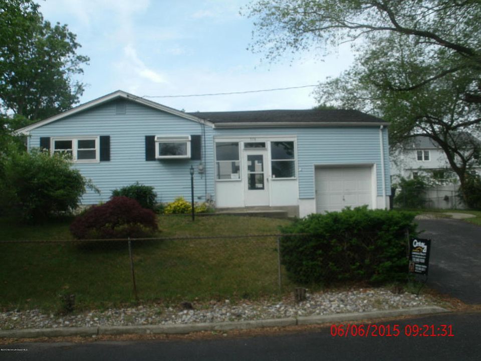 2nd image of 516 New York Ave