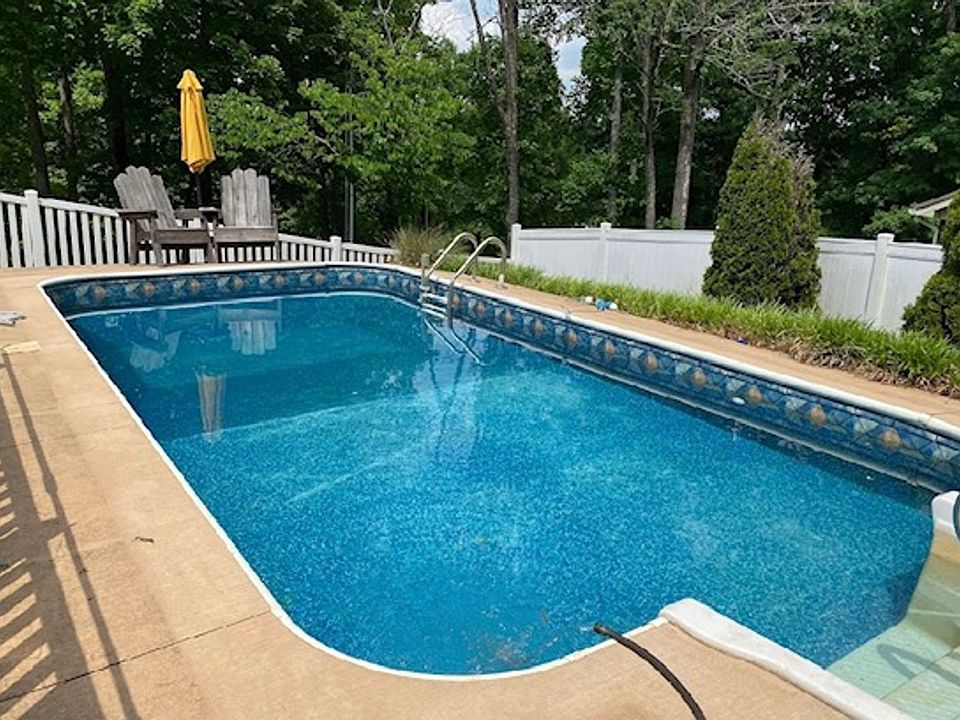 1st image of 170 Joy Dr