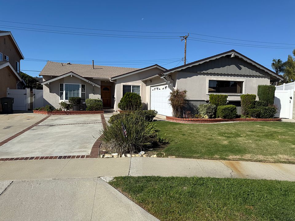 1st image of 22601 Iris Ave