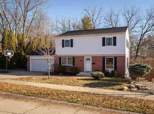 3428 50th St, Moline, IL 61265