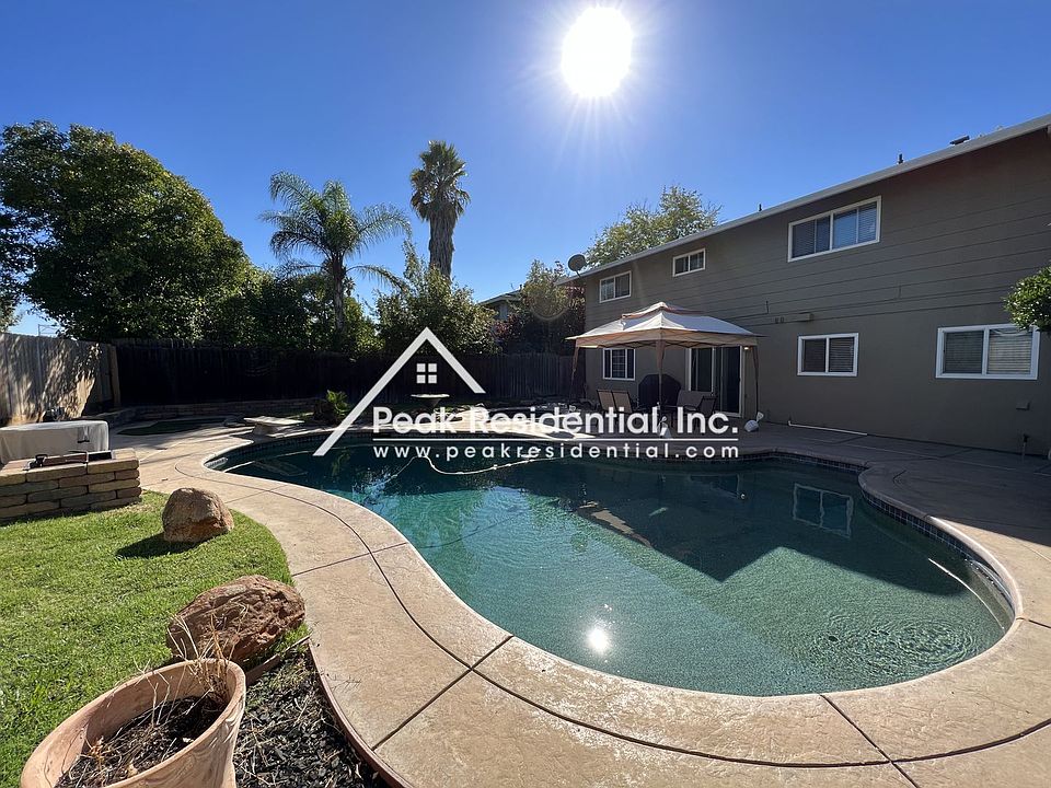 1st image of 4717 Papaya Dr