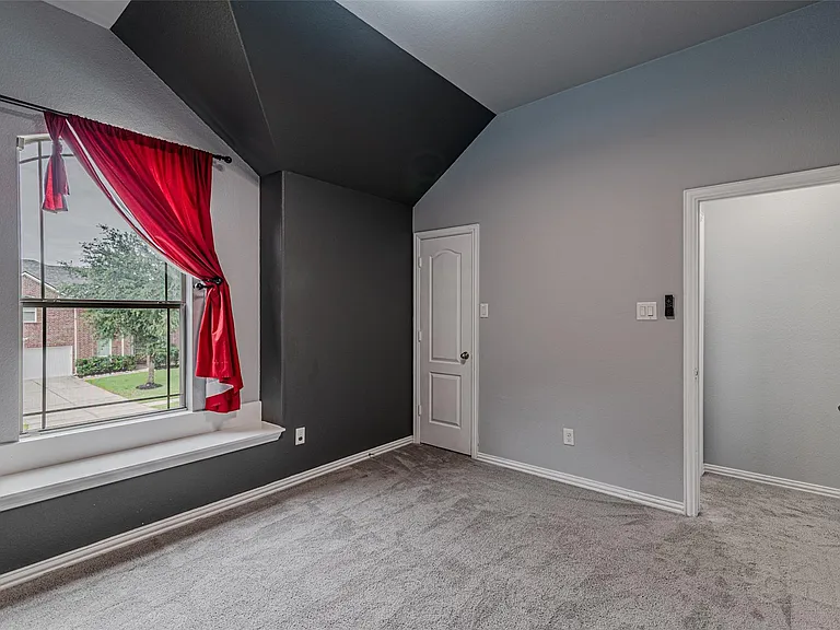 6219 Saint Rosalia Dr — Photo 36