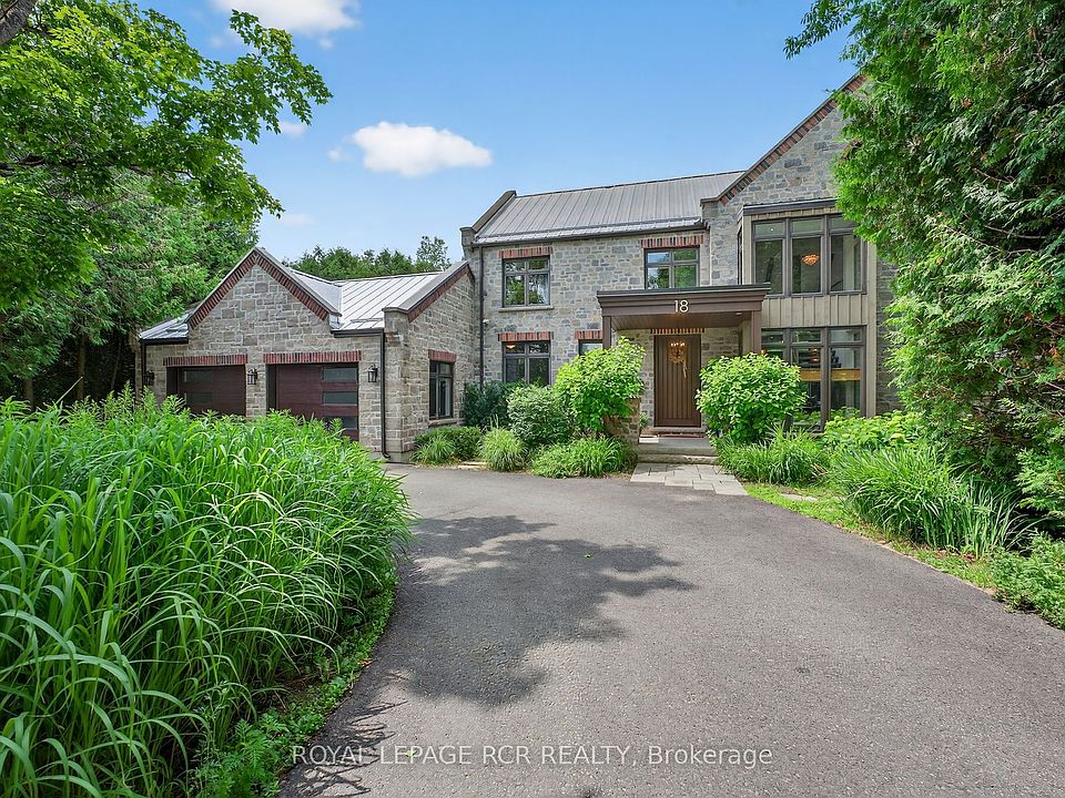 1st image of 18 Mount Haven Cres
