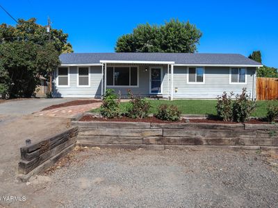 105 Zillah Ave, Granger, WA, 98932