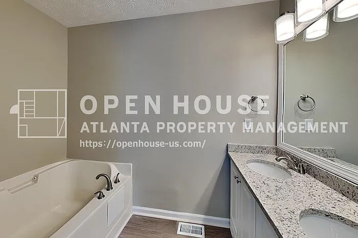 110 Rockefeller Ln — Photo 14