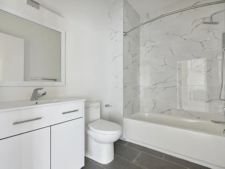 1221 E Fletcher St #405A — Photo 9