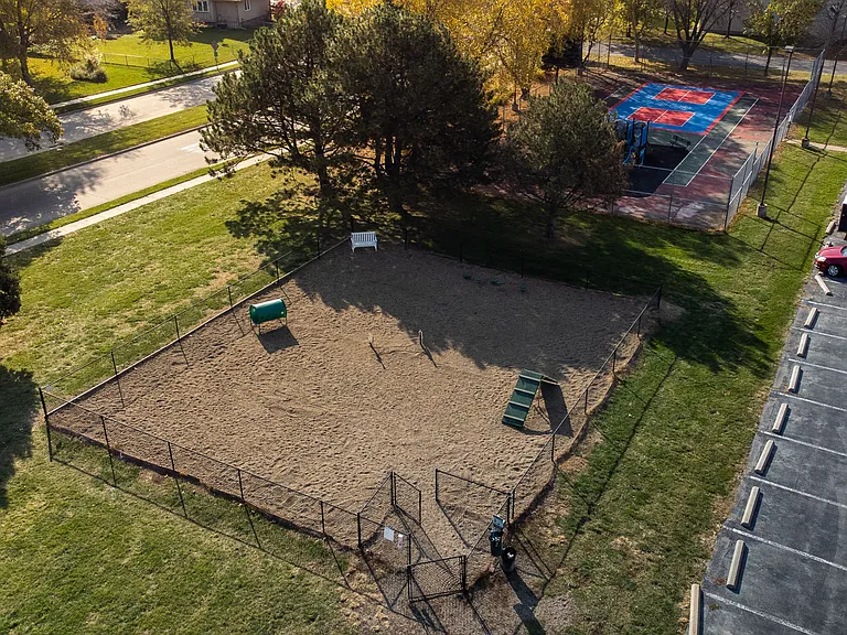 Apple Creek Apartments — Photo 13