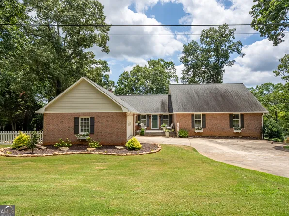 64 Virginia Cir, Cedartown, GA 30125