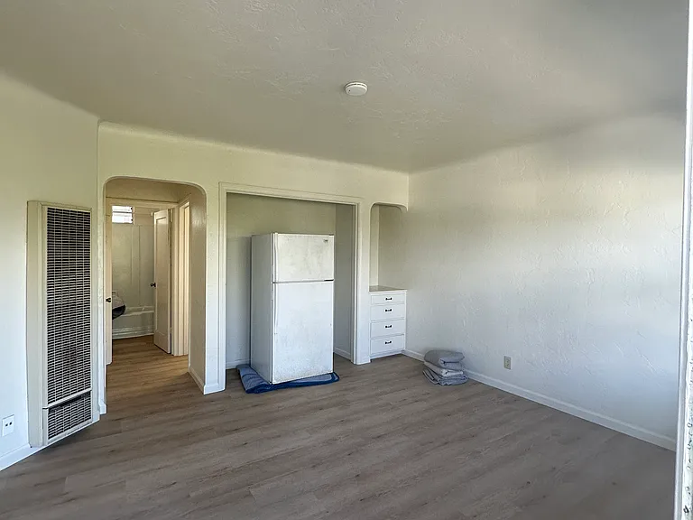 515 3rd St #9 — Photo 3
