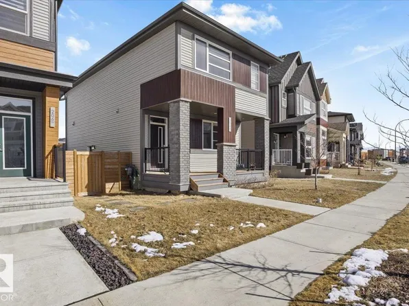 204 Charlesworth Dr SW, Edmonton, AB T6X 2P4