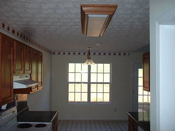 Kitchen-to-Dining
