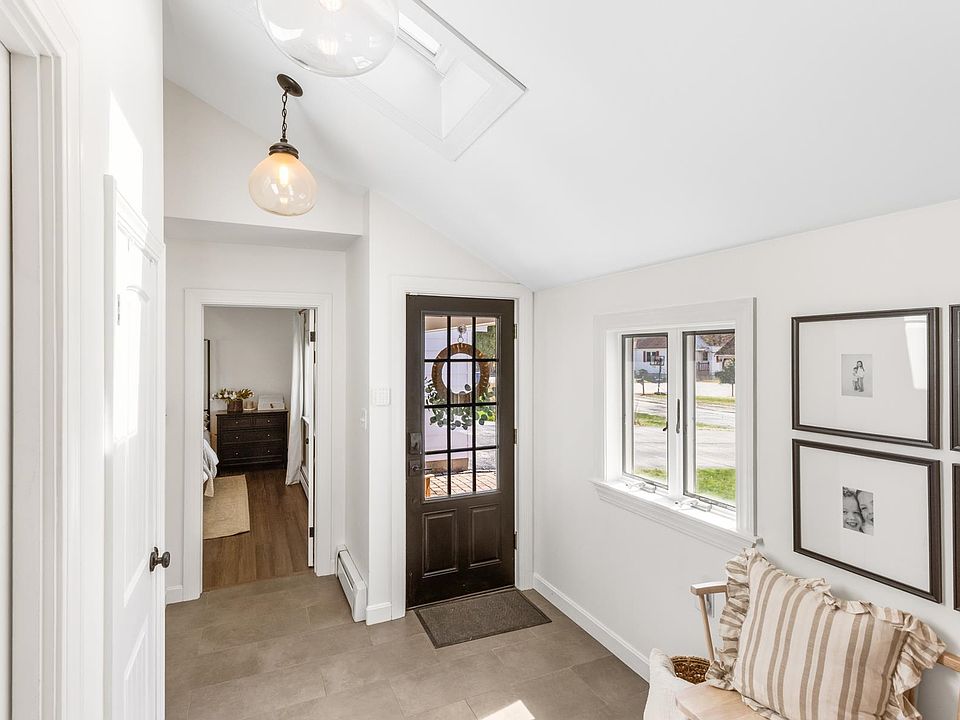 8 Warner Lane, Hampton, NH 03842 | Zillow