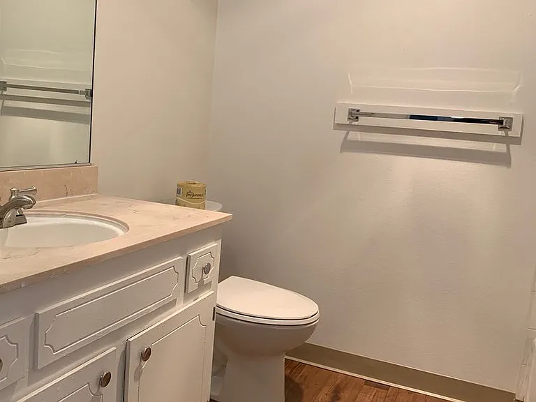 Shannon South Apartments — Photo 9
